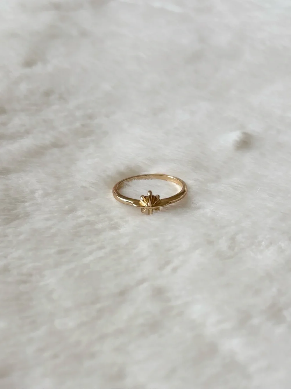 5/$15 🩷 MUST BUNDLE Delicate Gold Star Accent Ring - Women's Jewelry